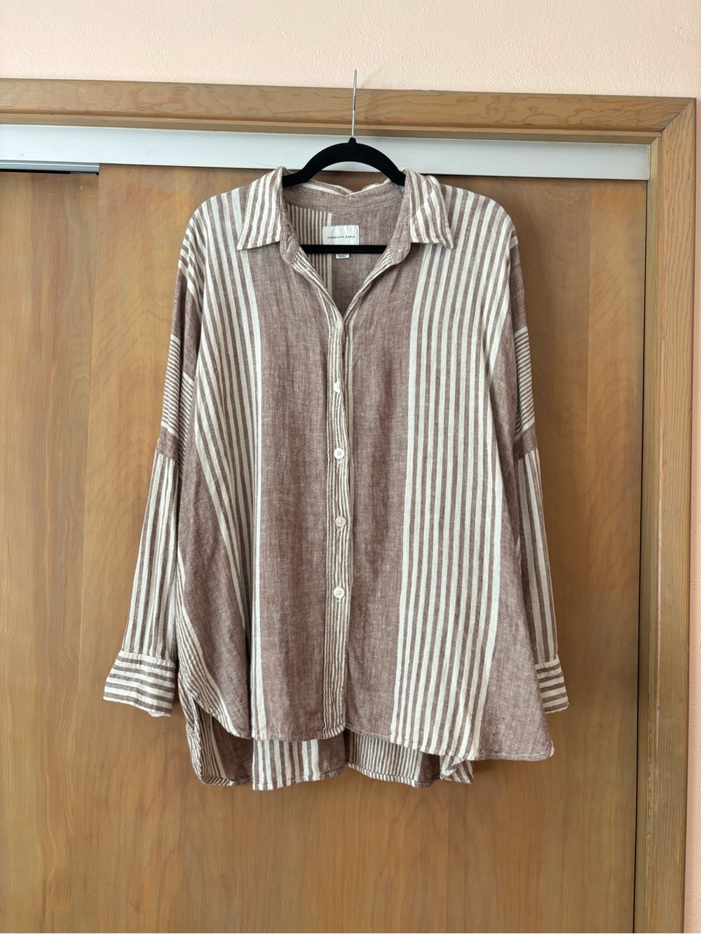 American Eagle linen button up